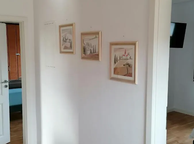 Aufmlohr - Mit 3 Schlafzimmern- 4 Einzelbetten- Fuer 4 Personen - In Hitdorf - Private Parkplaetze Vorhanden- 아파트 *